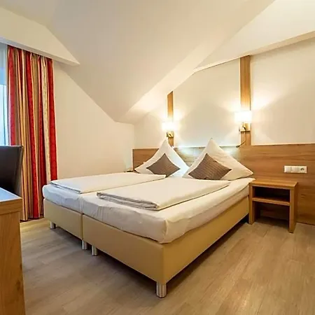 St Georg - 4* Ratisbona